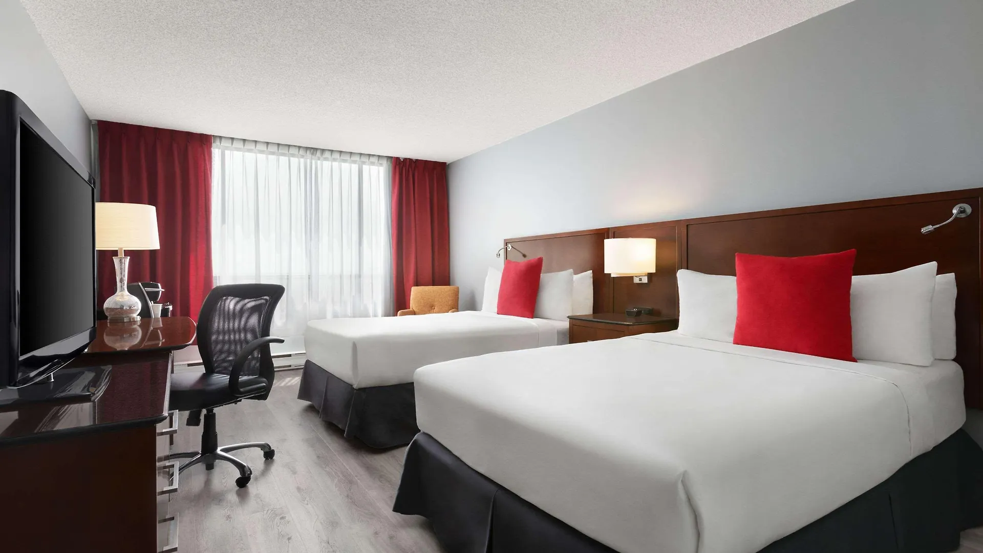 Travelodge By Wyndham Quebec City Hotel & Convention Centre 3*,