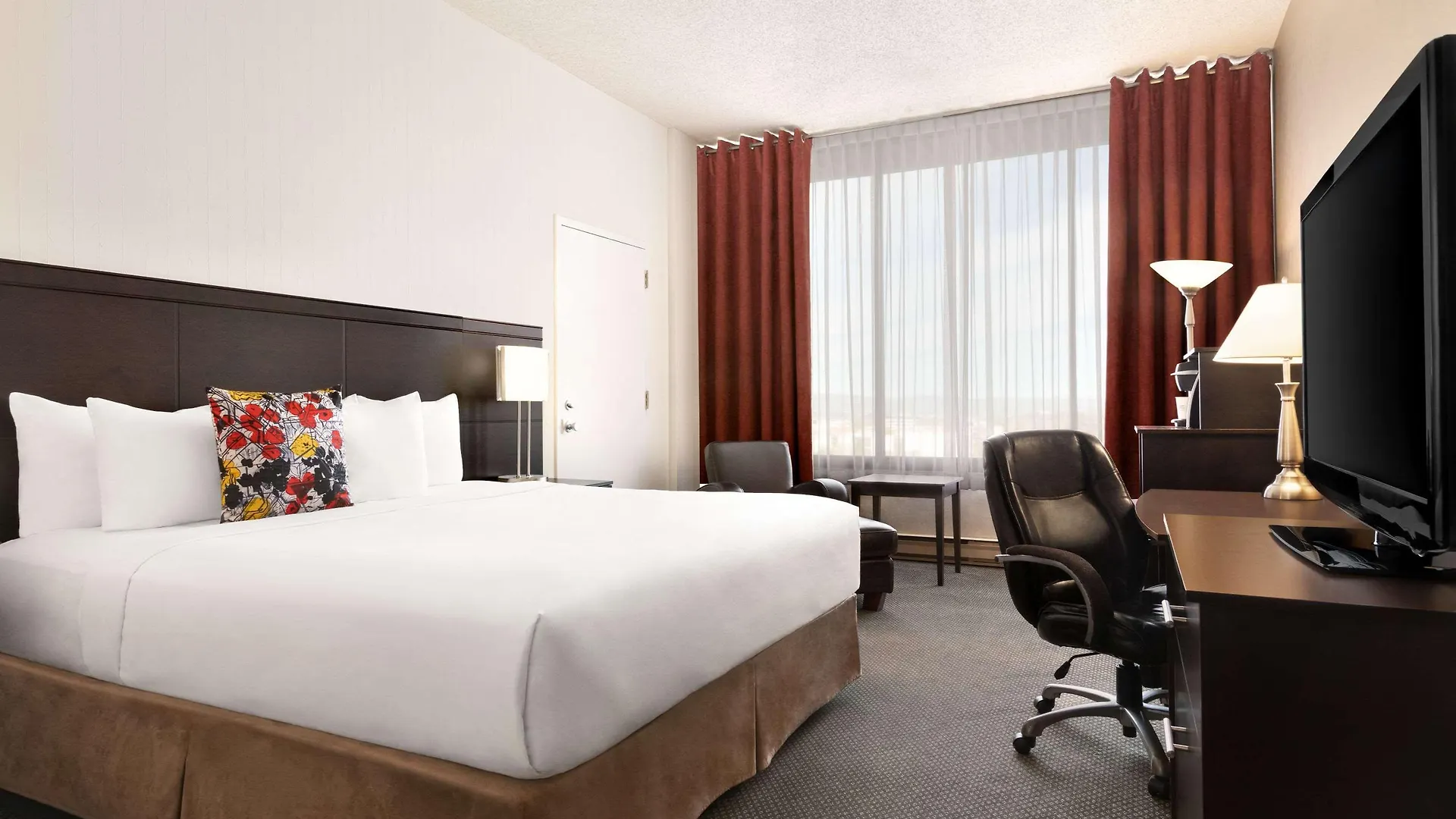 Travelodge By Wyndham Quebec City Hotel & Convention Centre Canada