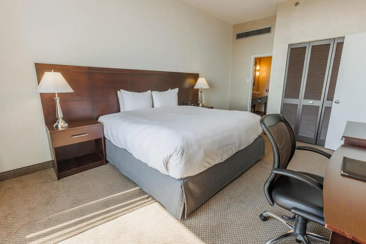 Travelodge By Wyndham Quebec City Hotel & Convention Centre