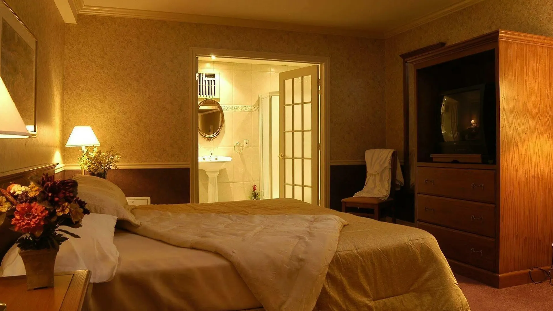 Travelodge By Wyndham Quebec City Hotel & Convention Centre